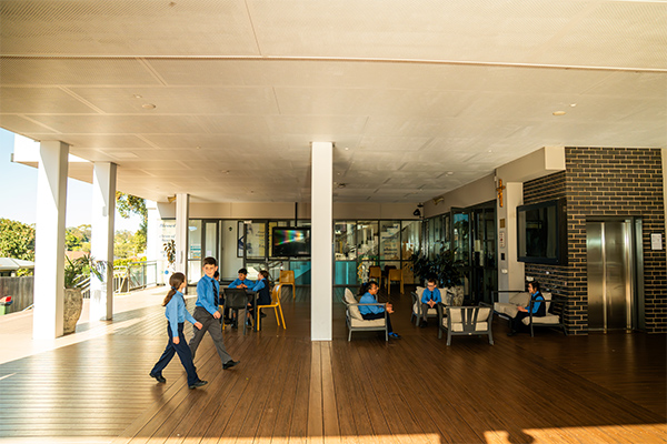 Facilities – Deck